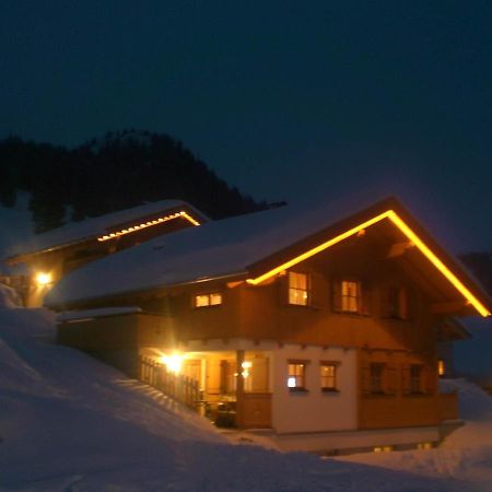 Dreimaederlhaus Apartment Sankt Gallenkirch Exterior photo